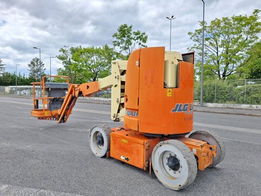 Unknown range 210 JLG E300AJP