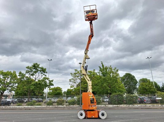 Unknown range 210 JLG E300AJP