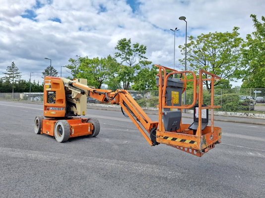 Unknown range 210 JLG E300AJP