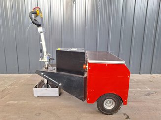 Tracteur de remorquage STI PTA2A - 5