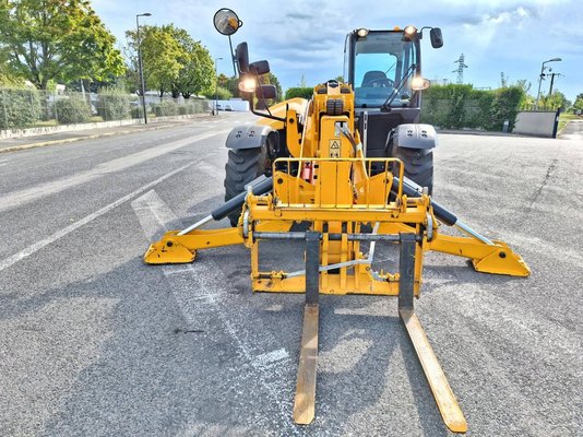Unknown range 178 JCB 540 180 HiViz