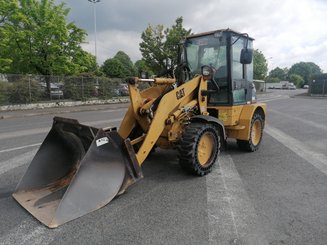 Chargeuse articulée Caterpillar 904B - 1