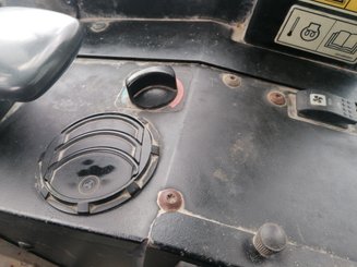 Chargeuse articulée Caterpillar 904B - 13