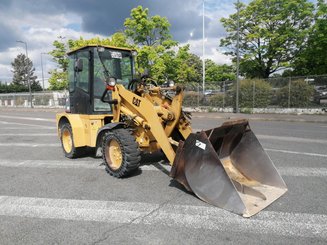 Chargeuse articulée Caterpillar 904B - 1
