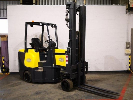 Chariot élévateur articulé 1,8 tonnes