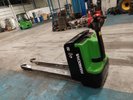 Transpalette électrique longues fourches - image 2