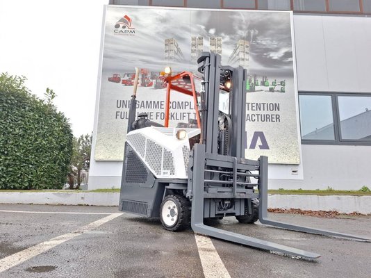 Chariot élévateur frontal multidirectionnel 2,5 tonnes (type Agilift)