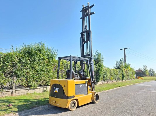 Unknown range 207 Caterpillar EC55N