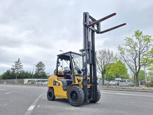Unknown range 207 Caterpillar GP35 NTD