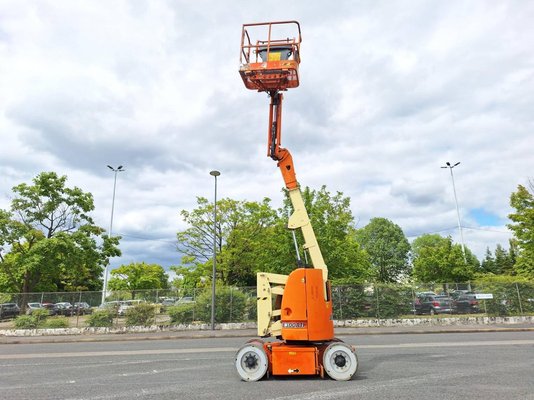 Unknown range 210 JLG E300AJP