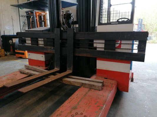 Unknown range 215 Combilift ESA30
