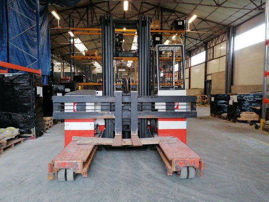 Unknown range 215 Combilift ESA30
