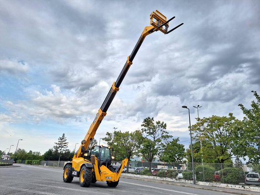 Unknown range 178 JCB 540 180 HiViz