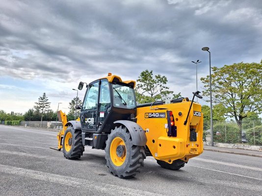 Unknown range 178 JCB 540 180 HiViz