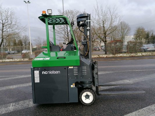 Unknown range 176 Combilift CBE2500