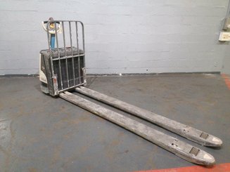 Transpalette accompagnant Crown WP3020-2.0 - 1