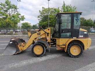 Chargeuse articulée Caterpillar 904B - 2