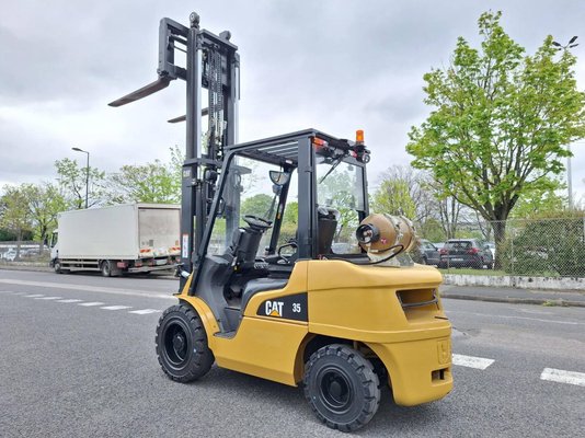 Unknown range 207 Caterpillar GP35 NTD