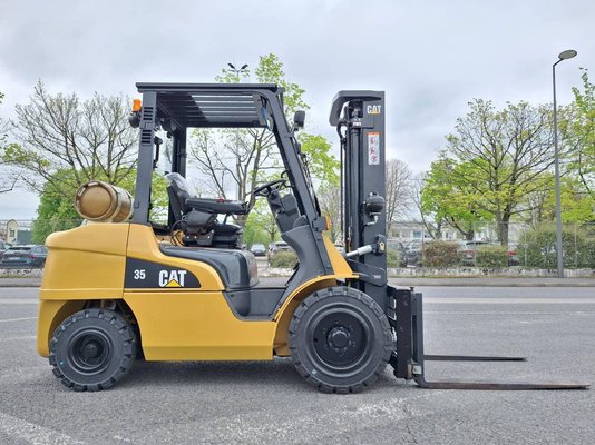 Unknown range 207 Caterpillar GP35 NTD