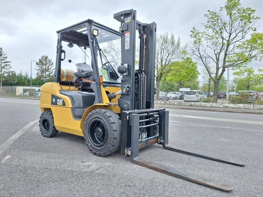 Unknown range 207 Caterpillar GP35 NTD