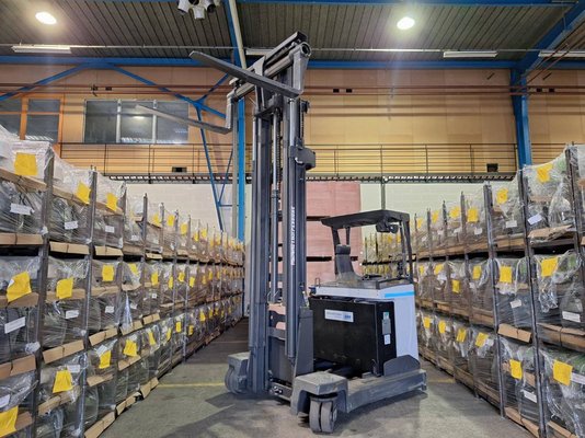 Unknown range 581 UniCarriers 250DTFVRE635UFW