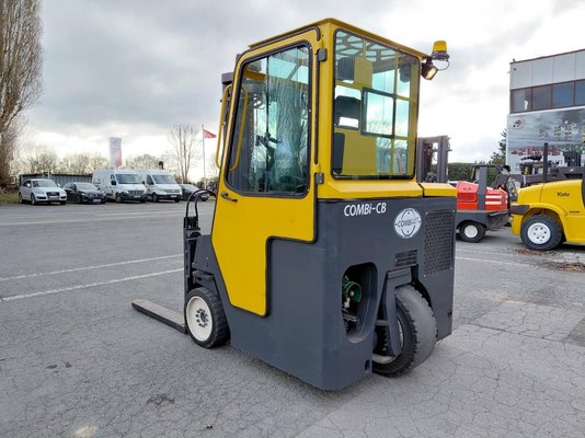 Unknown range 215 Combilift C4000